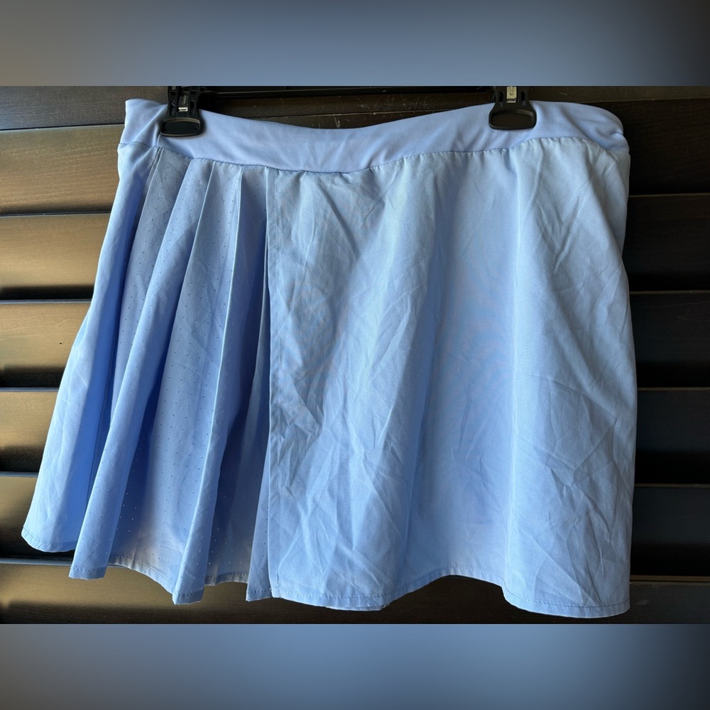 Avia Light Blue Sports Skirt Medium (8/10) Pleats Pockets